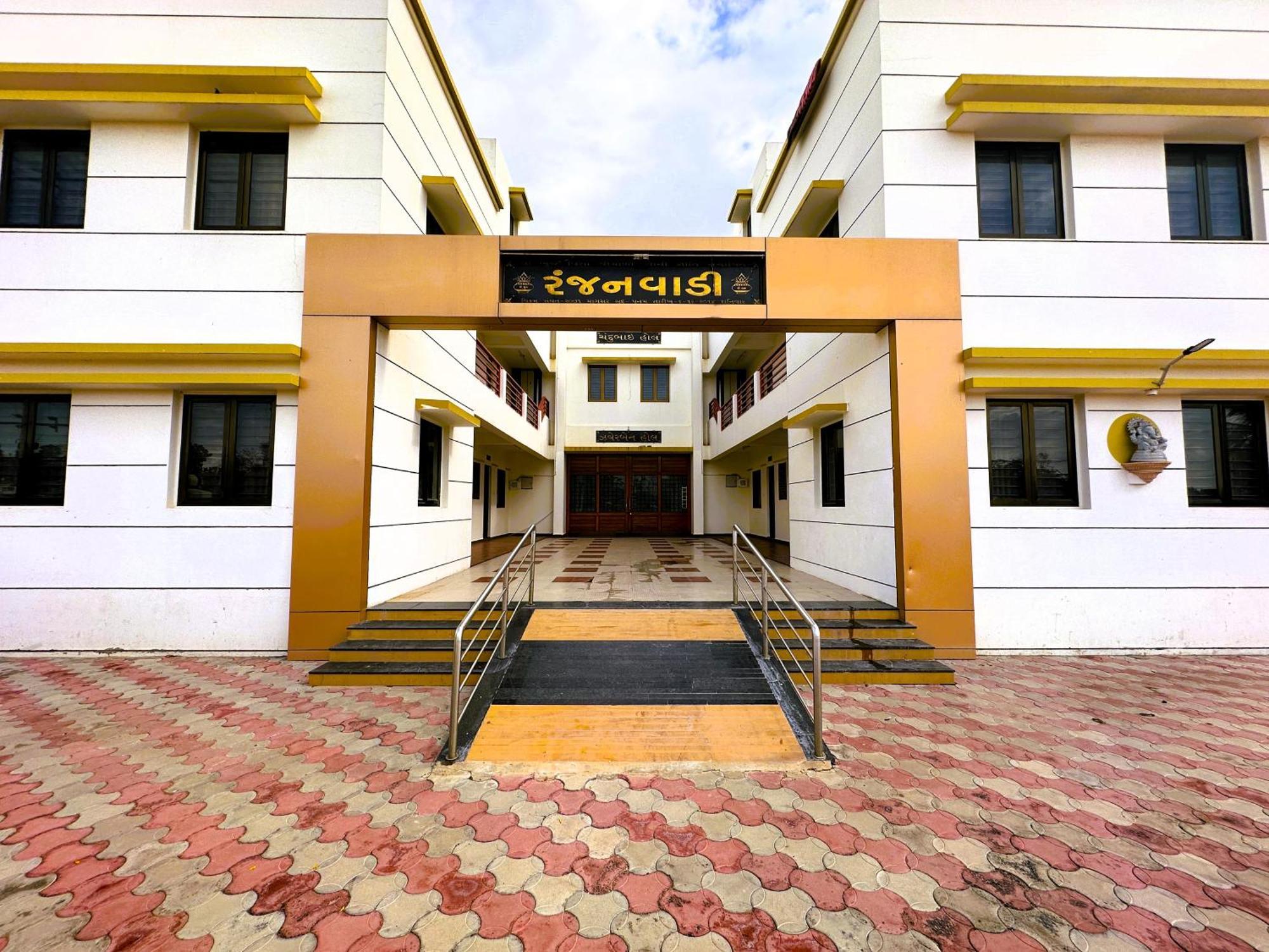 Hotel Ranjan Vadi Bhuj Exterior foto